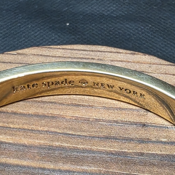 Kate Spade New York True Blue Enamel Gold Hinged Bangle Bracelet - Picture 3 of 5